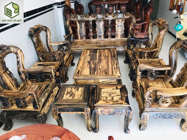 Bộ Bàn Ghế Gỗ Mun Tay 12: Biểu Tượng Sang Trọng Vượt Thời Gian