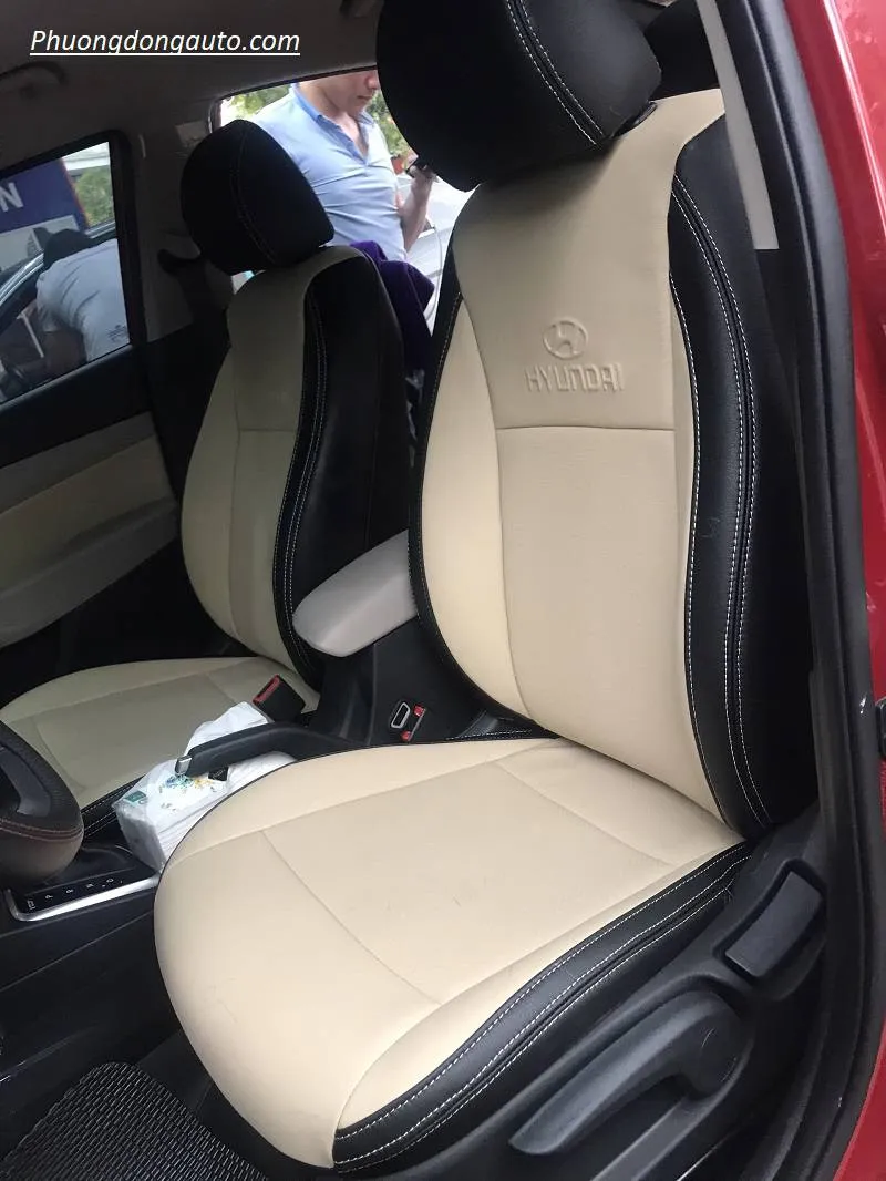 Cận cảnh chi tiết bọc ghế da ô tô, thể hiện tay nghề may đo cẩn thận