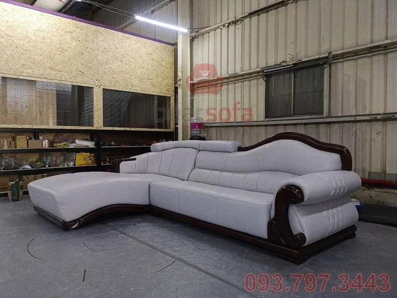 Bộ ghế được bọc hoàn tất tại xưởng bọc sofa da bò TPHCM
