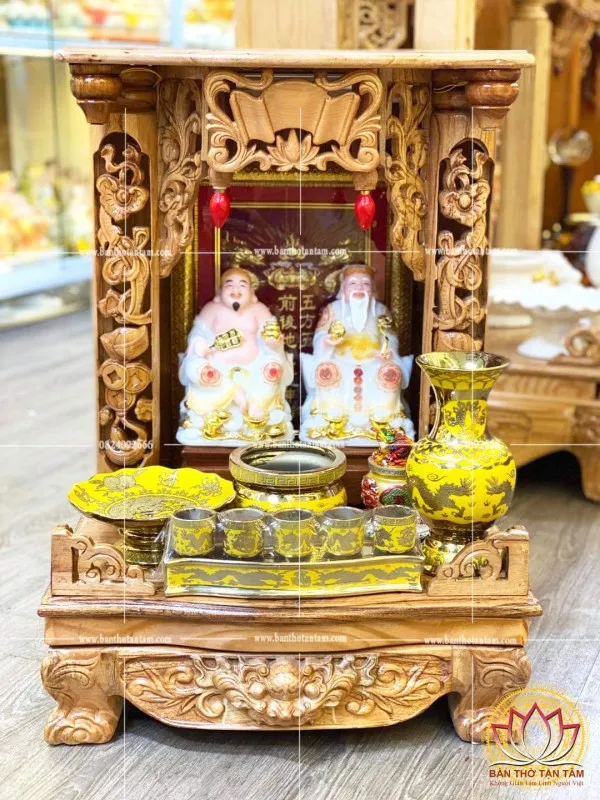 Mẫu bàn thờ Thần Tài Ông Địa bằng gỗ cao cấp, thiết kế sang trọng