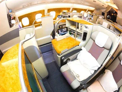 Thiết kế Bàn ghế thương gia tiện nghi, tối ưu hóa trải nghiệm sử dụng