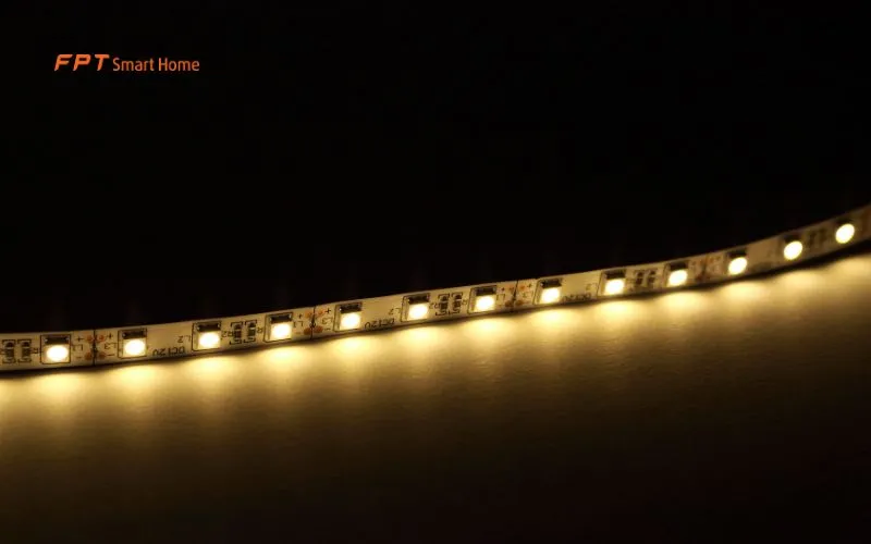 Đèn LED âm trần