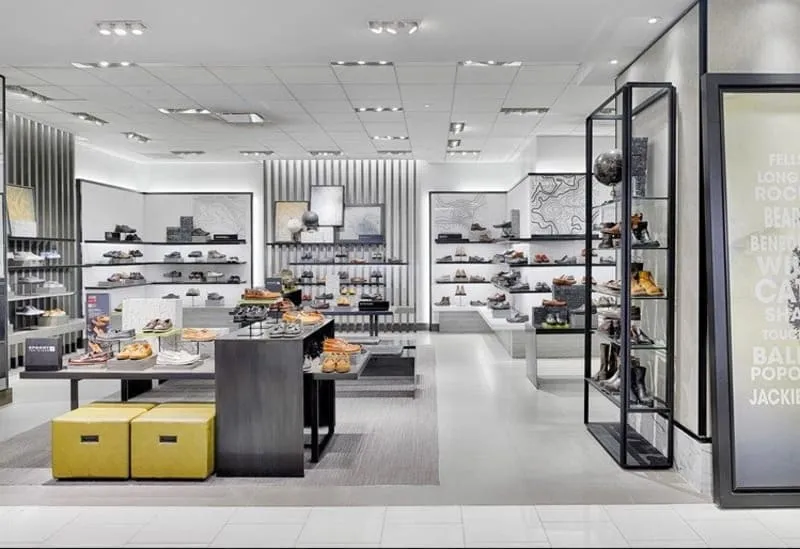 Trưng bày sản phẩm tối đa với xu hướng thiết kế nội thất showroom cửa hàng kệ ô