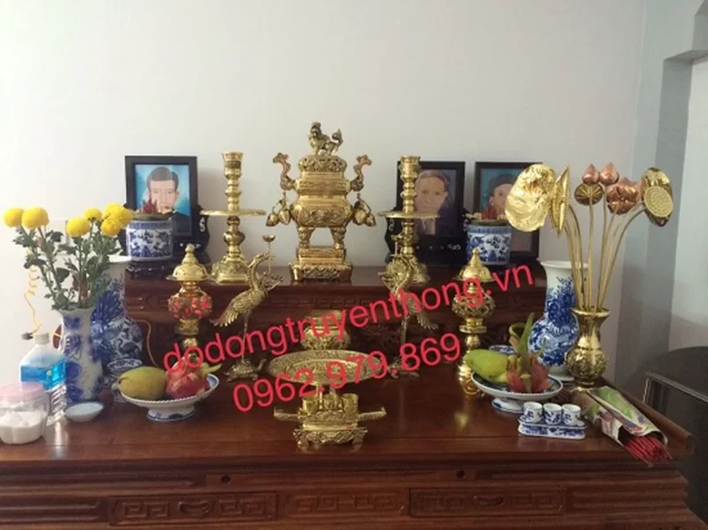 cách bày bàn thờ tam cấp