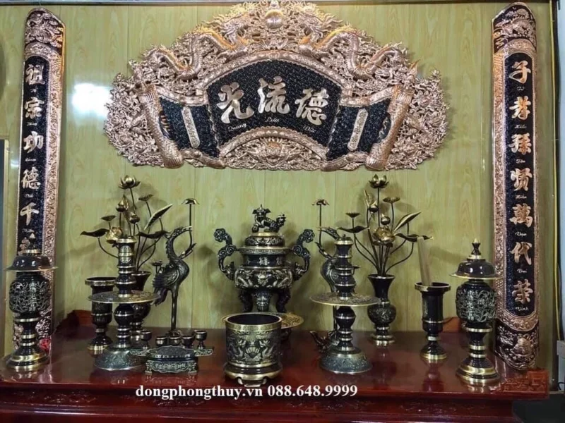 cách bày bộ đỉnh đồng trên bàn thờ cùng phụ kiện