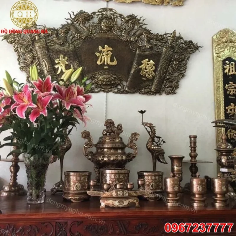cách bày bộ đỉnh đồng trên bàn thờ tránh lỗi bố trí