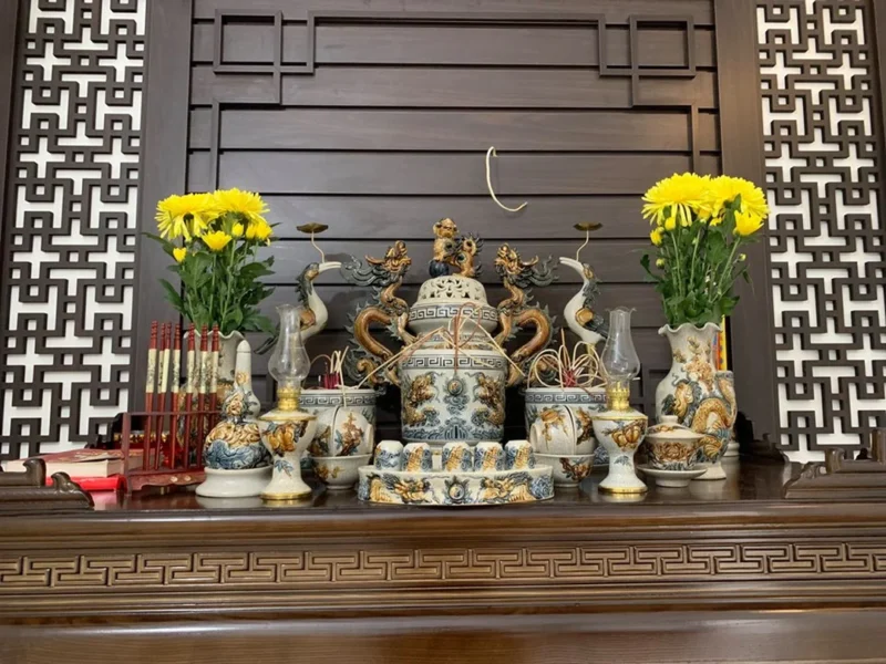 Cách đặt bát hương trên bàn thờ đúng hướng cách đặt bát hương trên bàn thờ đúng hướng bàn thờ