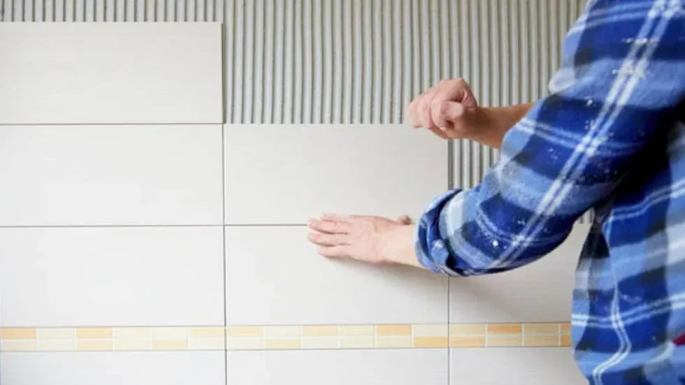 Hoàn thiện góc tường bằng nẹp nhôm