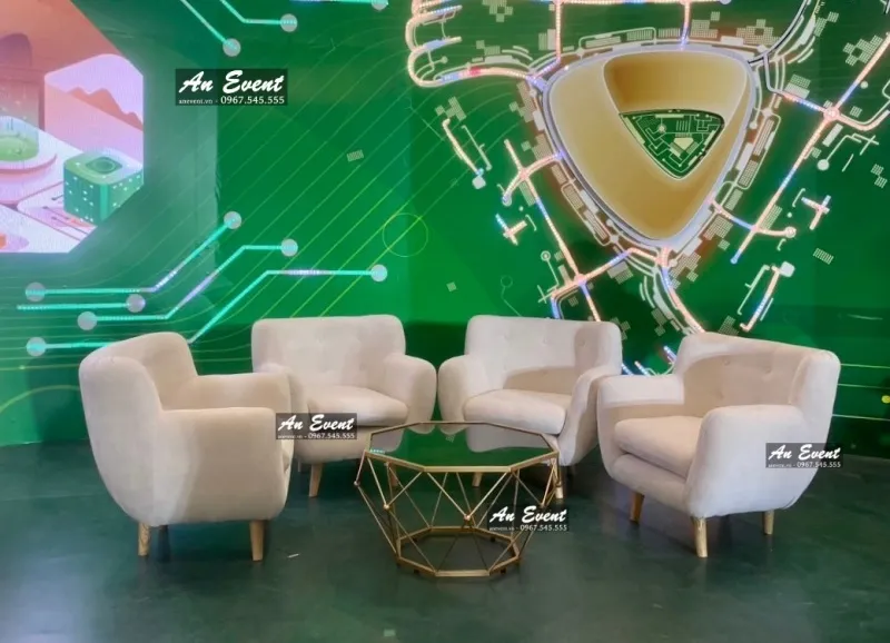 cho thuê bàn ghế sofa nỉ màu kem