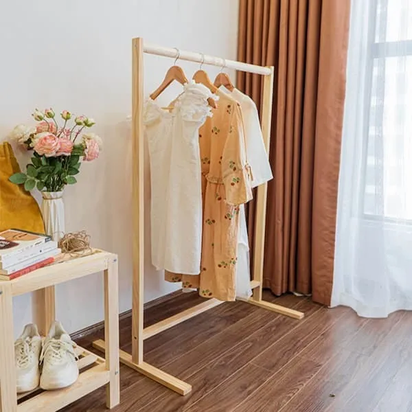 Giá treo quần áo gỗ thanh đơn thông dụng bền chắc