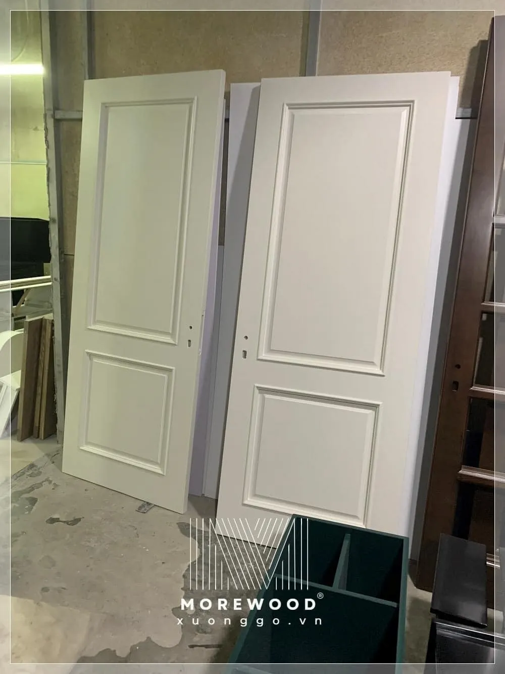 Mẫu cửa gỗ 2 cánh đẹp cho nhà phố giúp tối ưu không gian và tăng tính thẩm mỹ