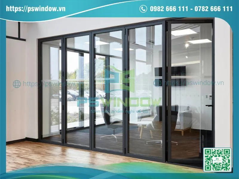 Cửa xếp trượt 5 cánh cho không gian phòng khách rộng