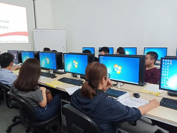 Phòng học hiện đại