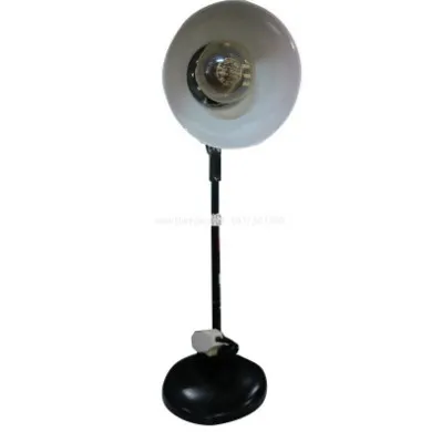 Đèn bàn dây tóc (sợi đốt) là công nghệ chiếu sáng cổ điển