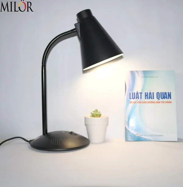 Đèn chống cận led để bàn làm việc ML-7010D
