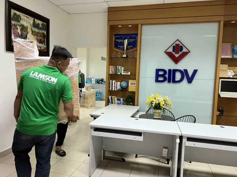 Hướng dẫn bảo quản và bảo trì bàn ghế văn phòng giúp kéo dài tuổi thọ