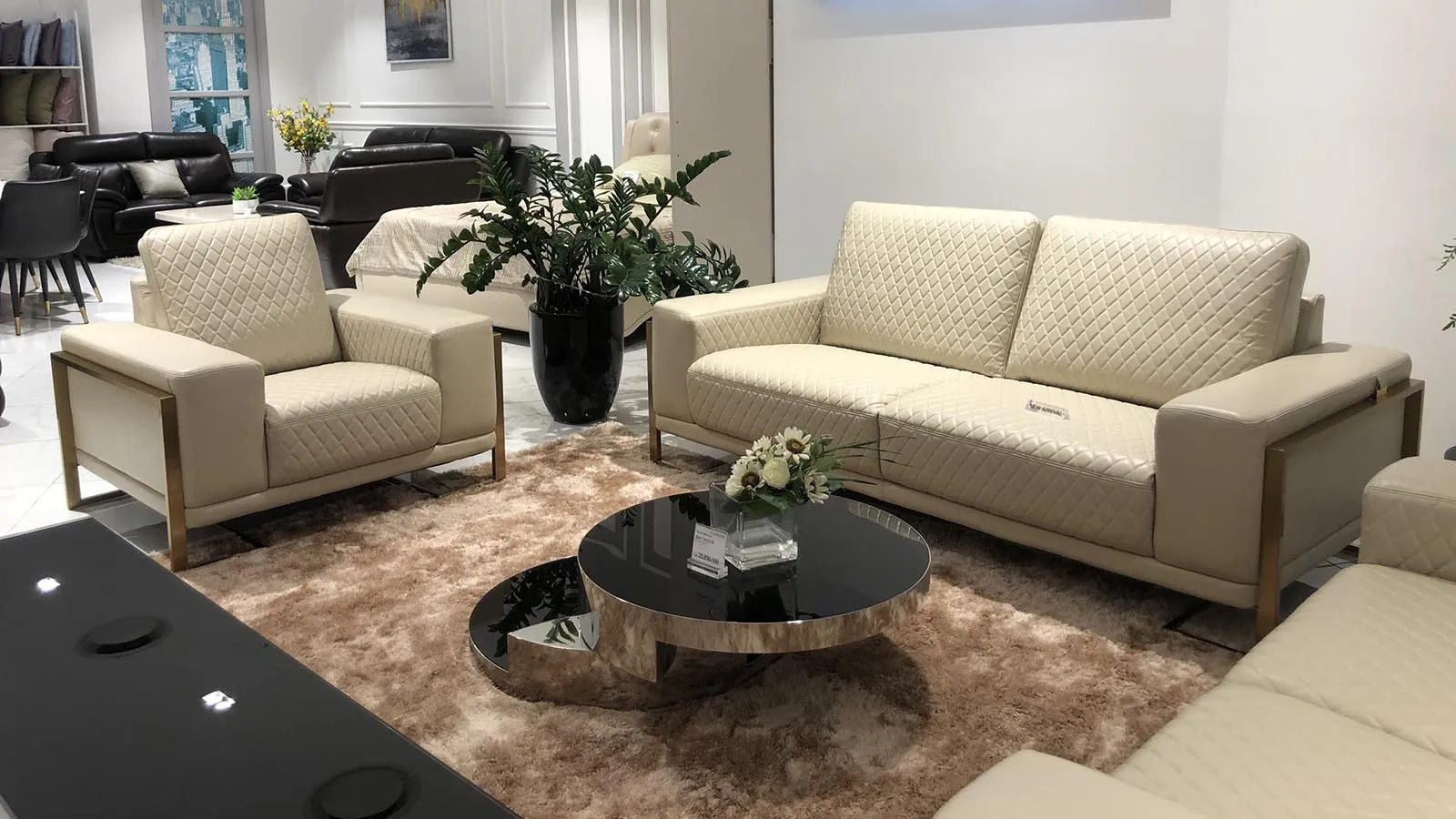 Chụp toàn cảnh phòng khách