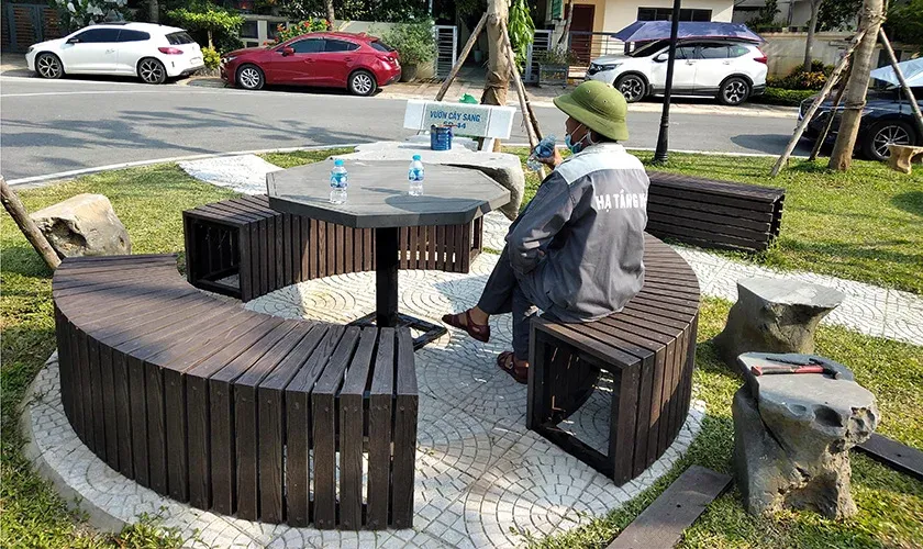 Ghế cong hình bán nguyệt bàn bát giác