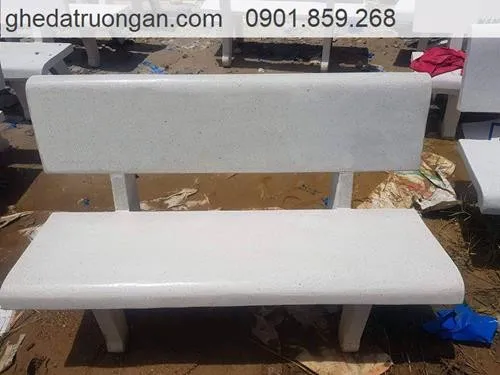 Ghế đá công viên màu trắng thanh lý: Kiểm tra kỹ lưỡng trước khi mua