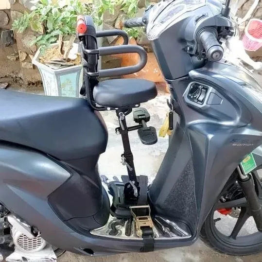 Ghế ngồi xe máy tay ga Vision cho bé