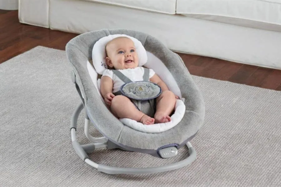 Ghế nằm nhún Mothercare an toàn cho bé 4 tháng trở lên