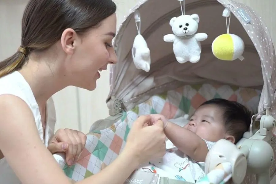 Giai đoạn và độ tuổi phù hợp để sử dụng ghế rung cho trẻ sơ sinh loại nào tốt