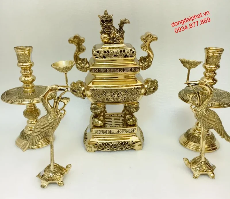 Bộ ngũ sự vuông 32 cm dùng cho bàn thờ gia tiên giá bộ lư đồng bàn thờ ngũ sự vuông 32 cm