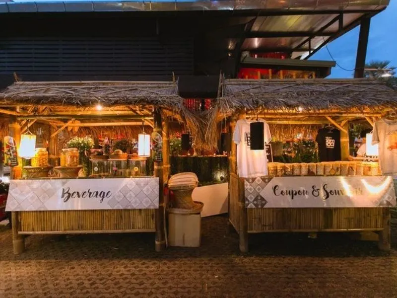 Gian hàng ẩm thực