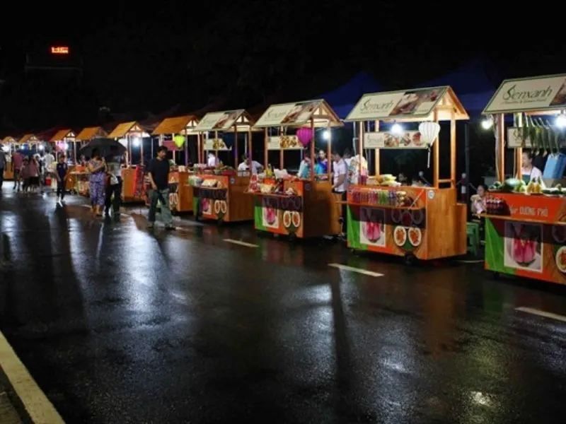 Gian hàng ẩm thực