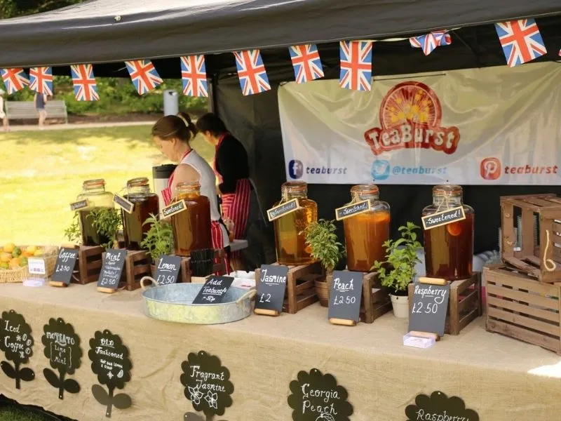 Gian hàng ẩm thực