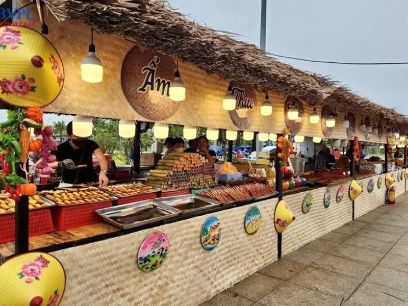 Gian hàng ẩm thực