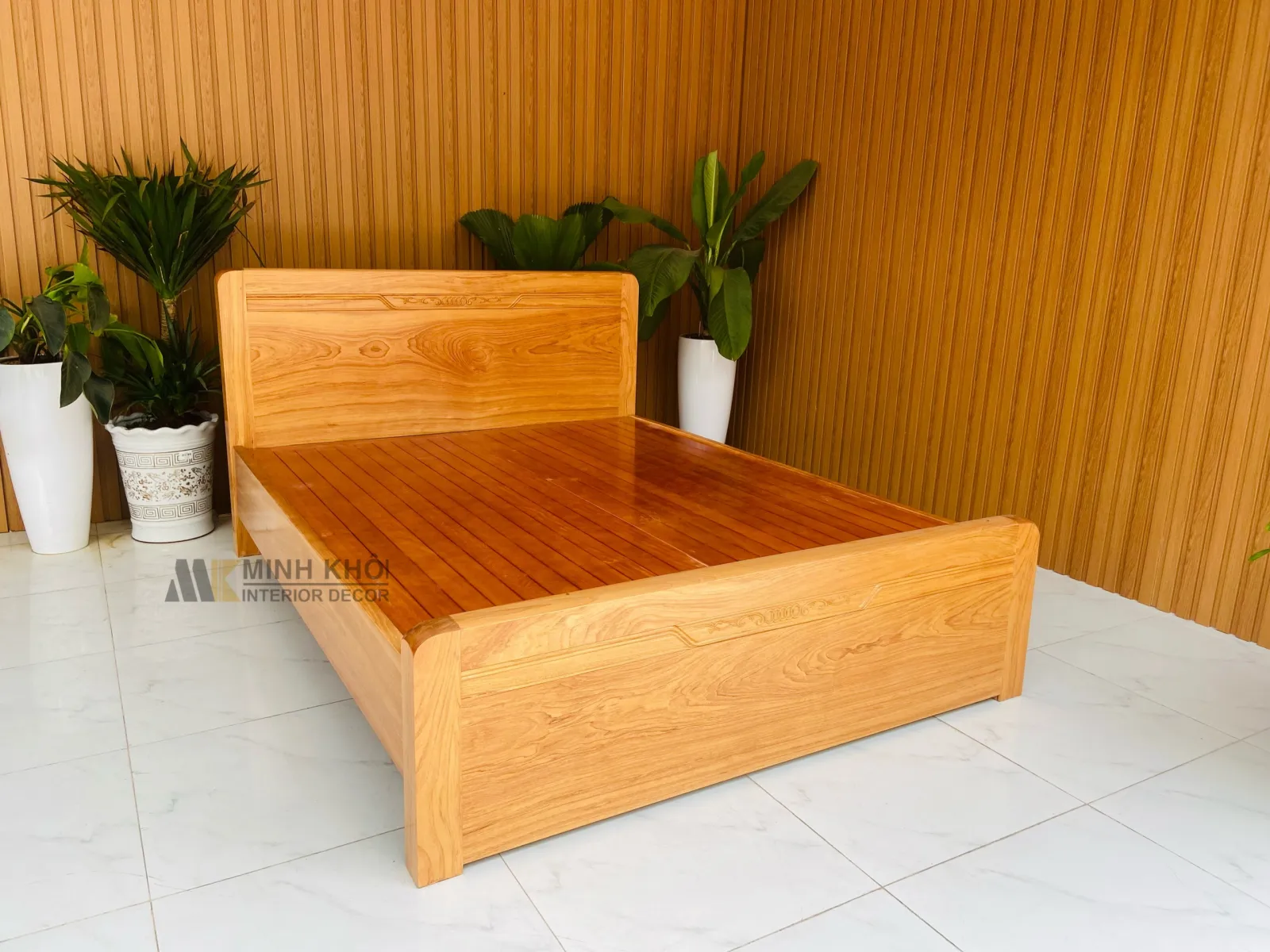 Giường Đẹp Gỗ Gõ Đỏ Hiện Đại với kiểu dáng đơn giản