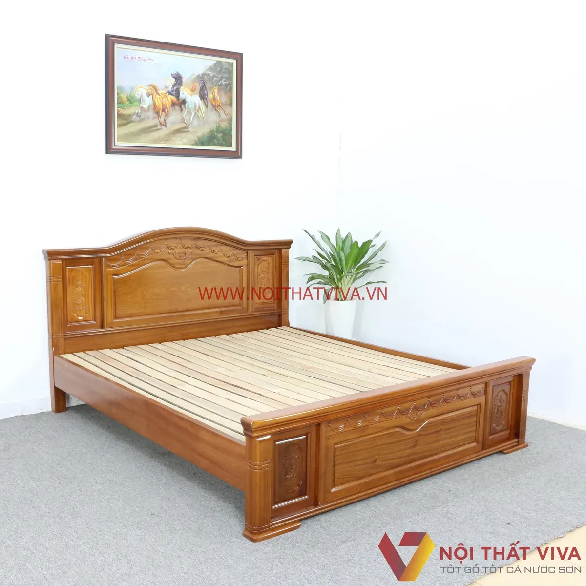 Giường ngủ gỗ tự nhiên chạm hoa văn đẹp sang trọng, nâng tầm giá trị không gian sống