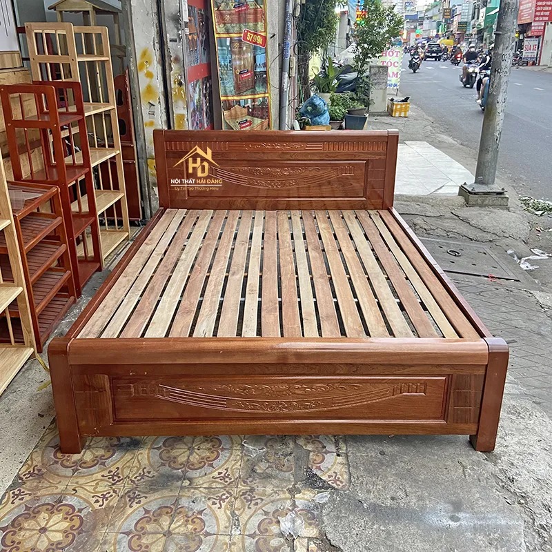 Giường gỗ xoan đào