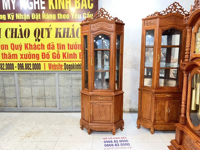 Tủ rượu gỗ hương đá kết hợp kính và đèn LED