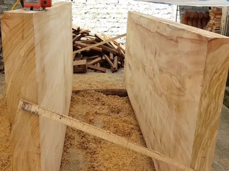 Gỗ Long Não với đặc tính kháng khuẩn và mùi hương thanh khiết