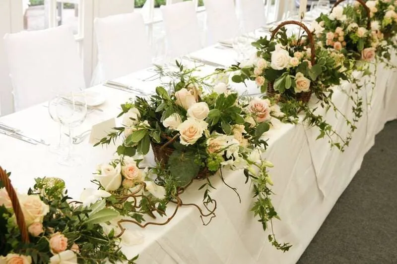 Hoa tươi phối màu pastel cho lễ ăn hỏi