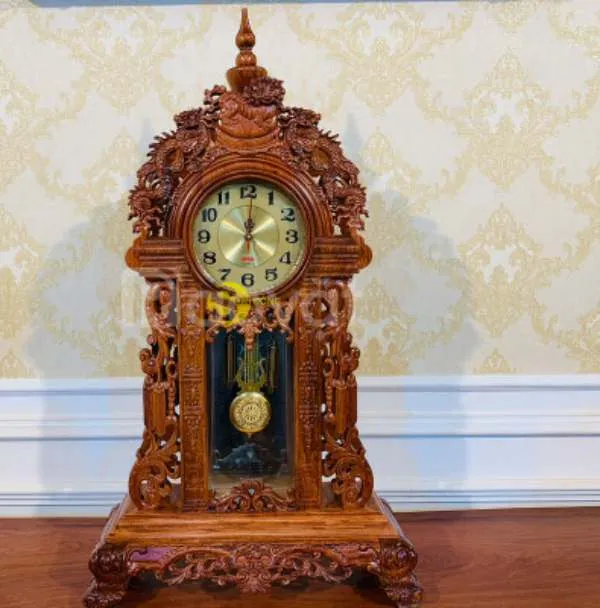 Tập hợp các mẫu đồng hồ gỗ hương đá đẹp với vân gỗ và màu sắc khác nhau