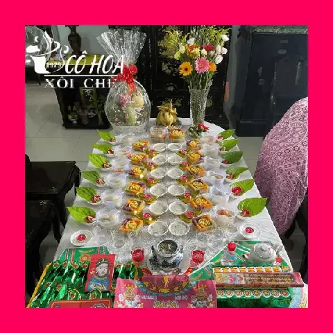 Việc bày trí lễ vật cân đối, trang trọng là yếu tố quan trọng làm nên sự thành kính của lễ cúng đầy tháng