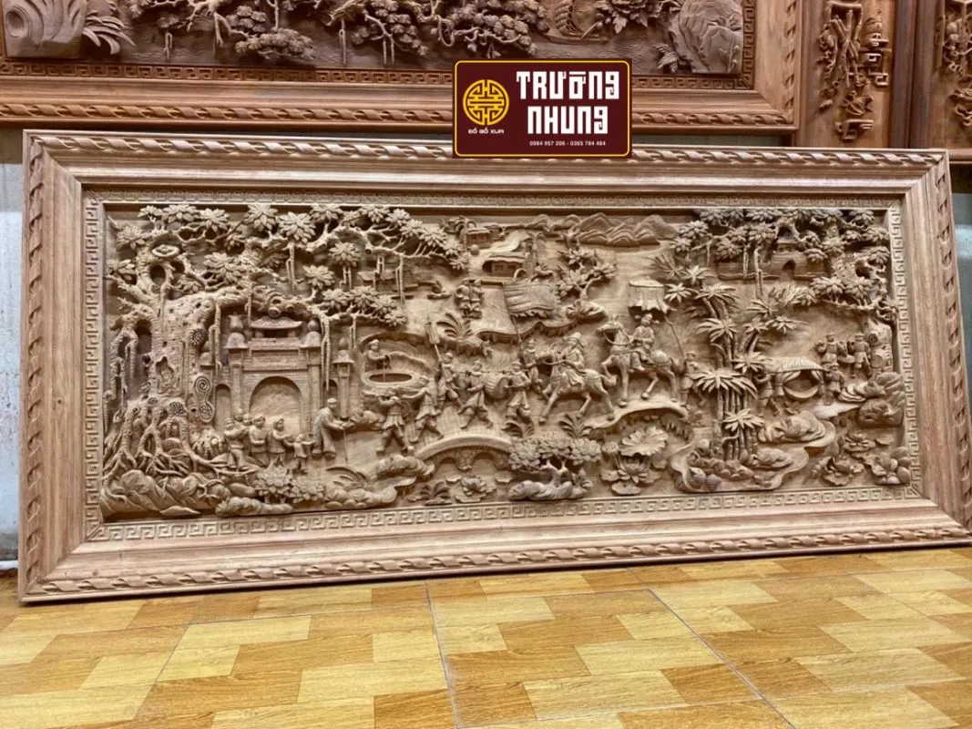 Vệ sinh tranh gỗ đúng cách giúp sản phẩm luôn sáng bóng như mới