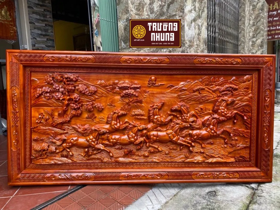 Lựa chọn kích thước tranh gỗ phù hợp với không gian phòng khách