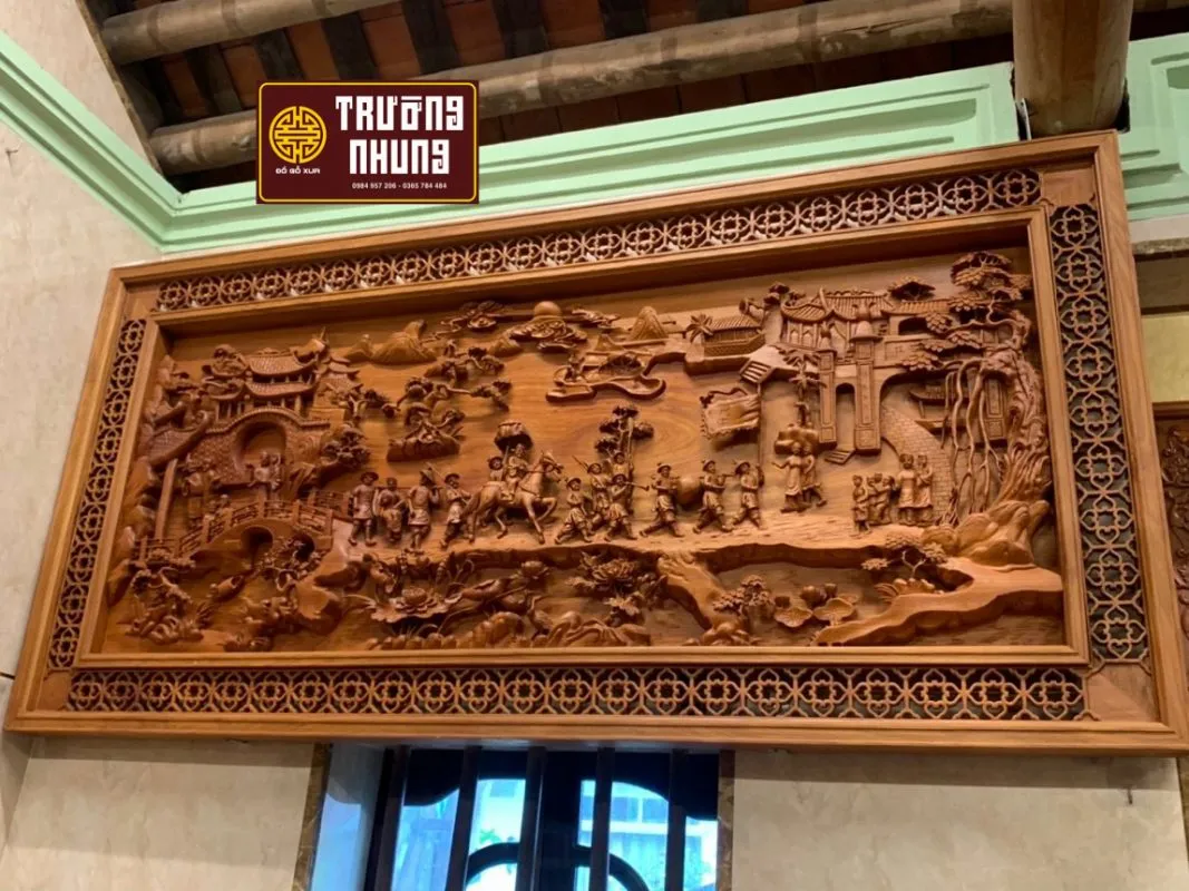 Bức tranh gỗ hương đục tích tinh xảo từng milimet