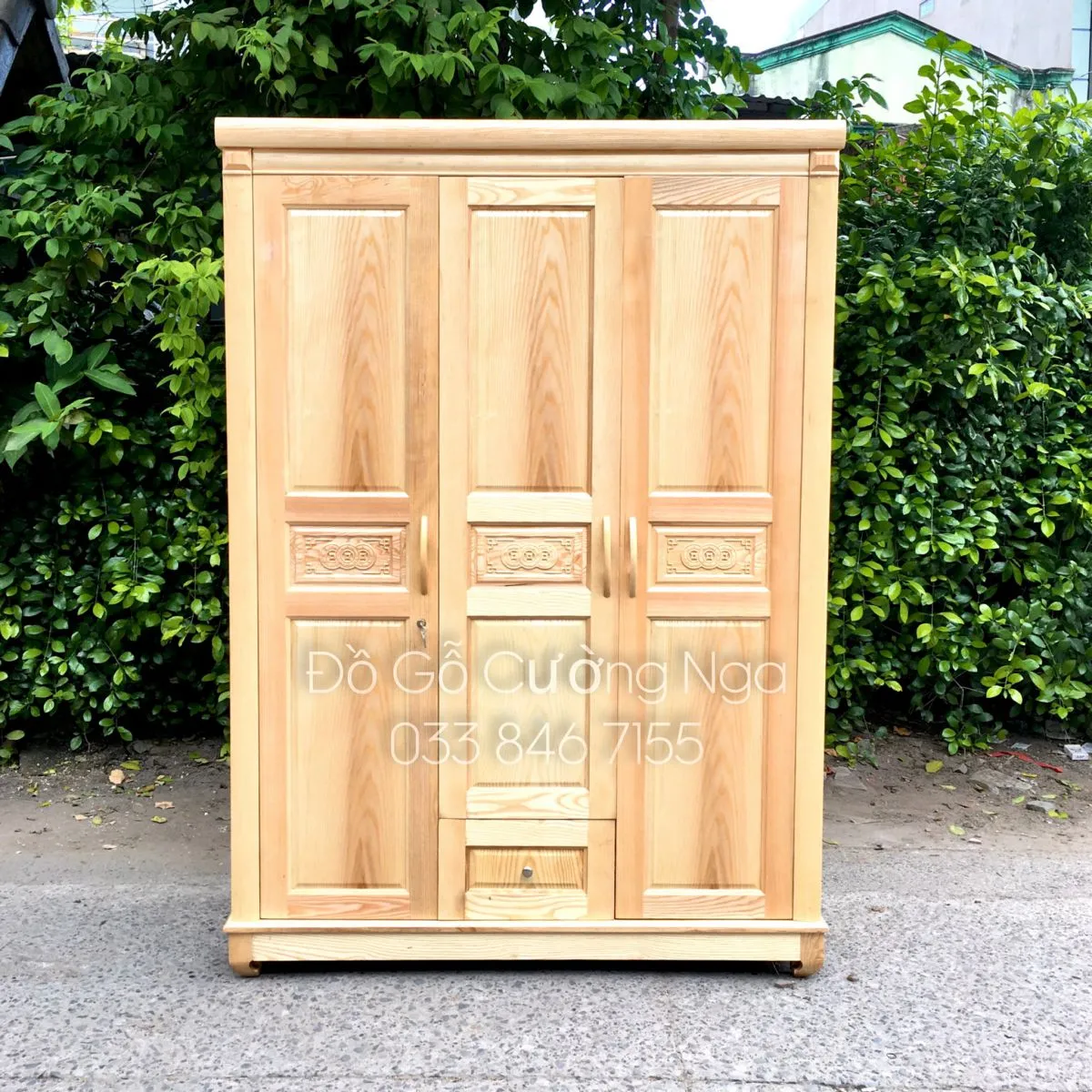 Tủ quần áo gỗ sồi 3 cánh họa tiết hoa vòm tinh tế