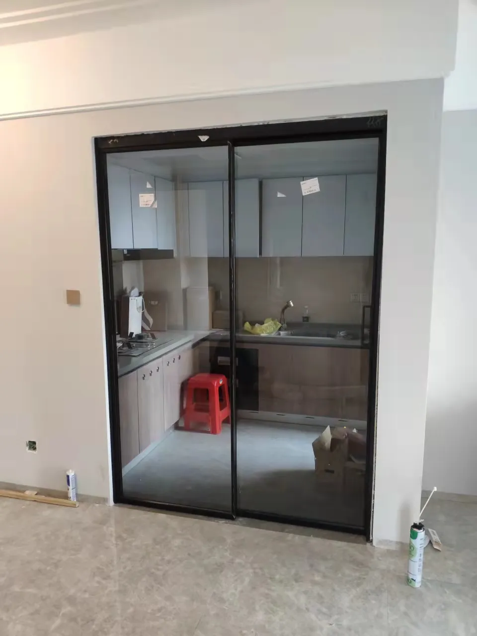 Hệ thống ray treo cửa kính