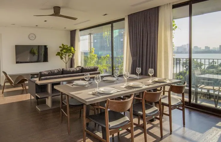 Bộ bàn ăn 6 ghế gỗ Sồi sơn màu óc chó