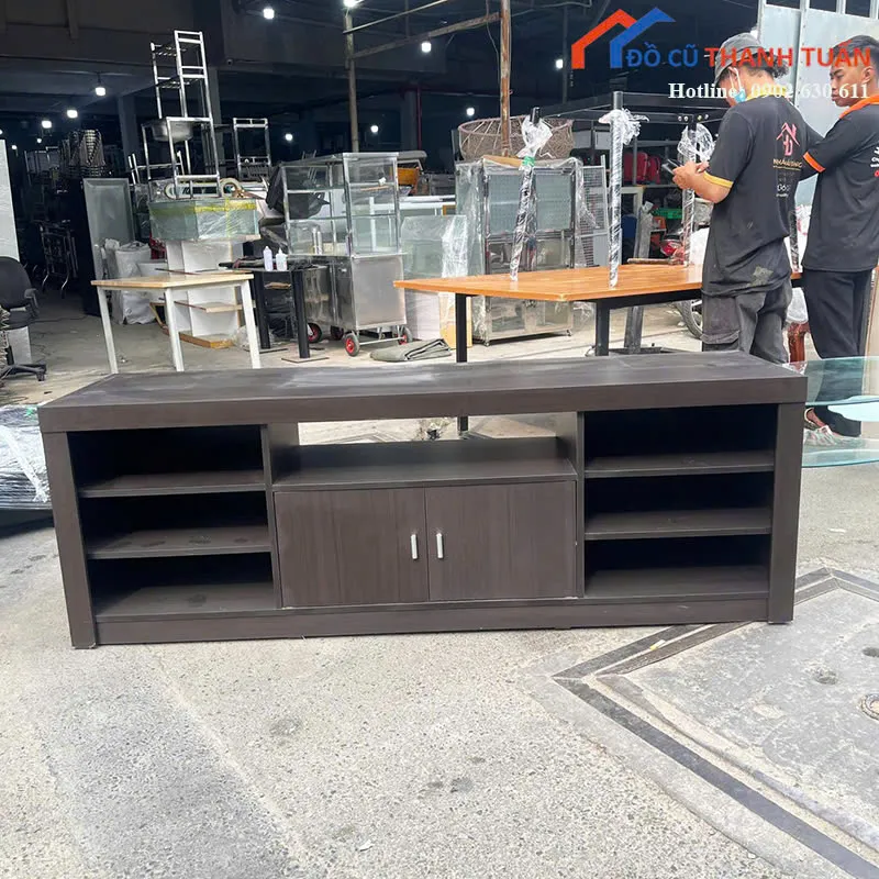 Kệ tivi gỗ cũ 1m8 x 50cm màu nâu có ngăn kéo tiện lợi