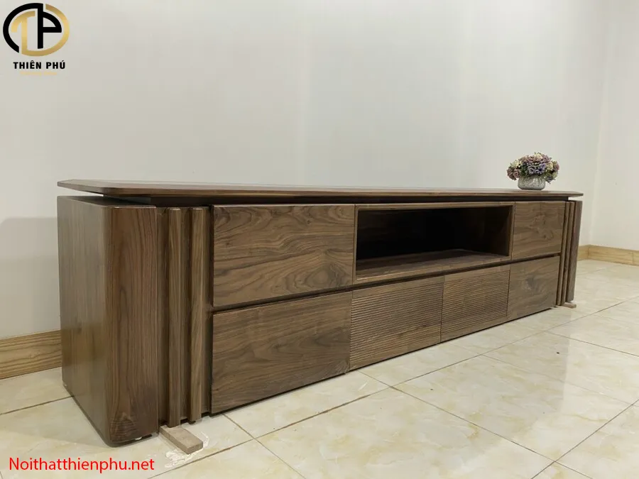 Kệ tivi gỗ óc chó cao cấp TK178 phù hợp không gian phòng khách lớn