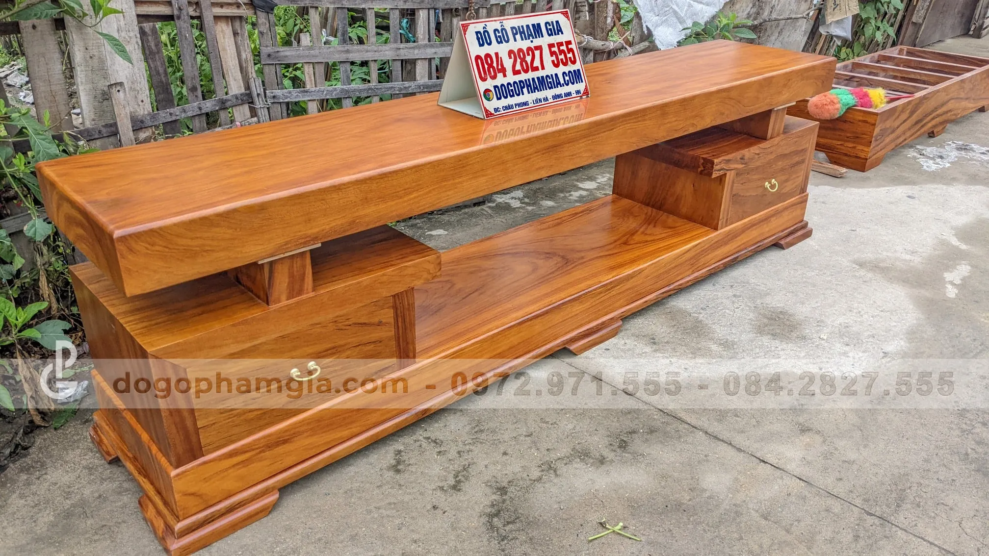 Mặt gỗ gõ đỏ nguyên khối vân tự nhiên