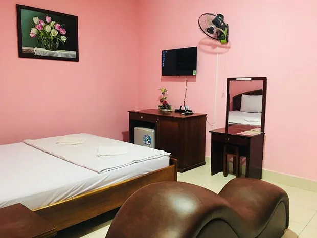 Khách sạn Star có trang bị ghế tantra mang đến cảm giác thăng hoa mới lạ dành cho các cặp đôi yêu nhau