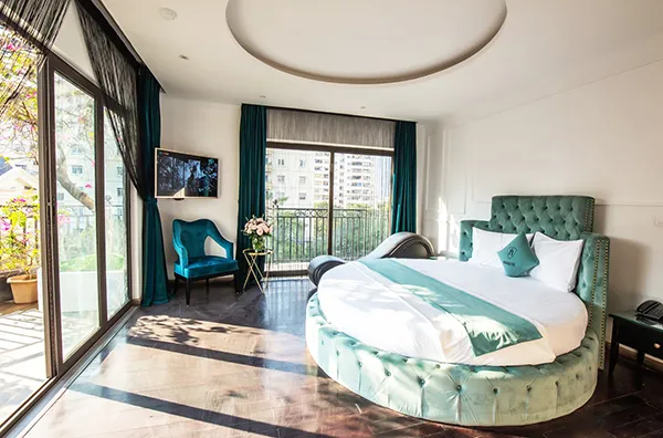 Hoàng tử 7 Hotel mang đến không gian cao cấp, sang trọng theo phong cách châu Âu